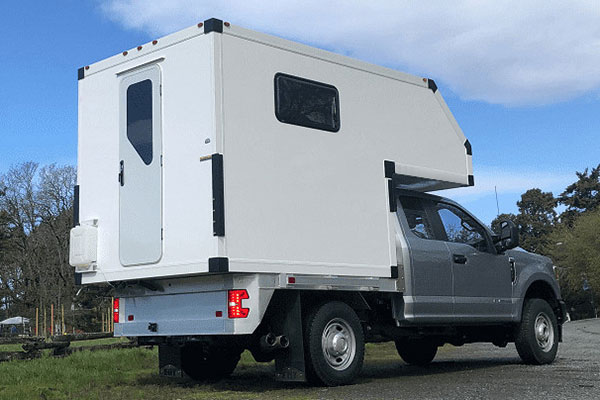 Carroceria-TOPOLO-Camion-Camper