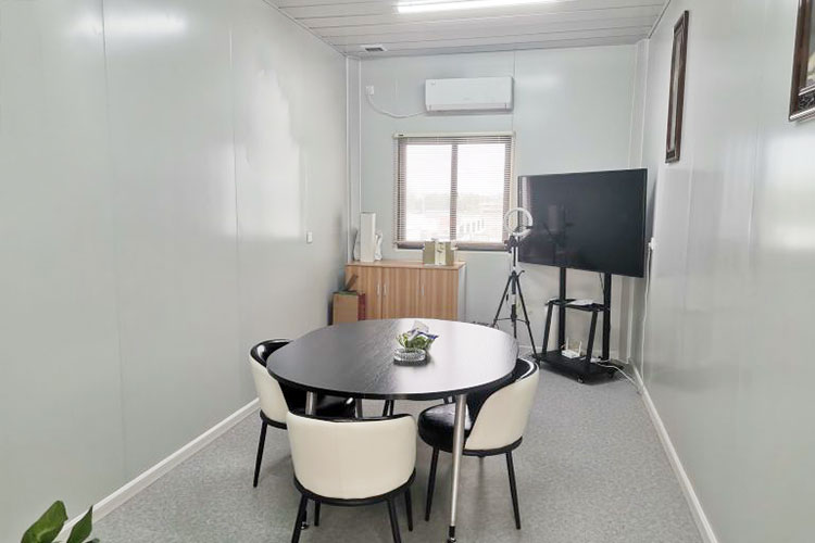 Paneles-de-aislamiento-para-casas-contenedor